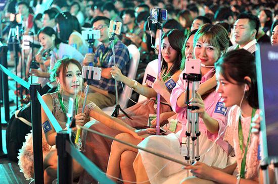 7d1c8e96gw1f47kftn4noj20kn0ddq5t (1)